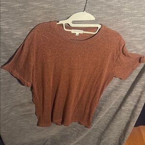 Gustin Men's Short Sleeve Tee in Rust